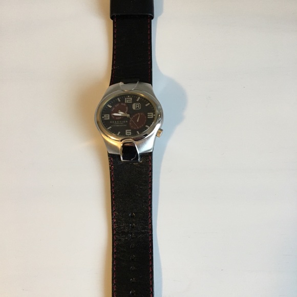 Kenneth Cole oversized watch. - Picture 2 of 2